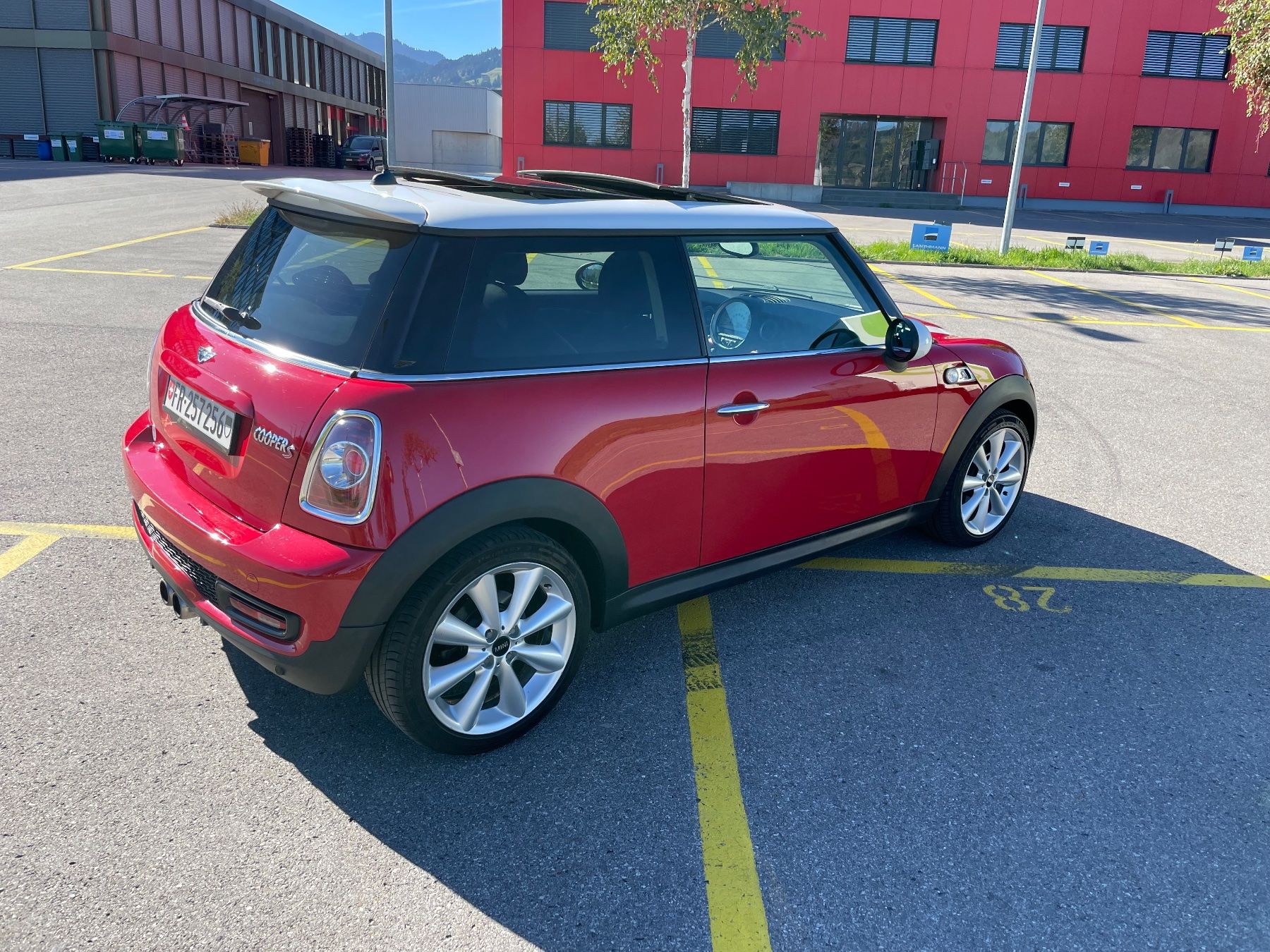 Mini Automobili: A vendre Mini Cooper S – Usato da Vuadens venduto da GeneralMechanik 2
