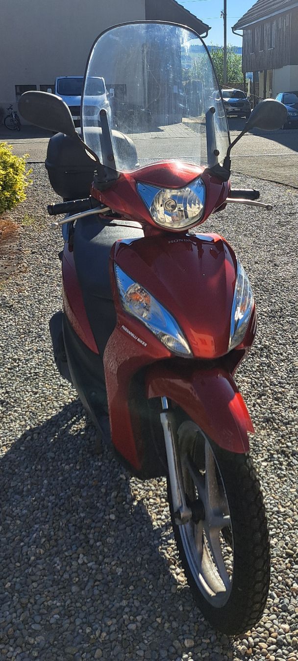 Honda Autres: Honda Roller NSC 110 – Défectueux à Boniswil par Motze0 4