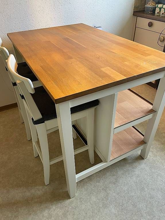 Tavoli: Bartisch und 2 Barstühle – Usato da Stetten AG venduto da eic_t5v2
