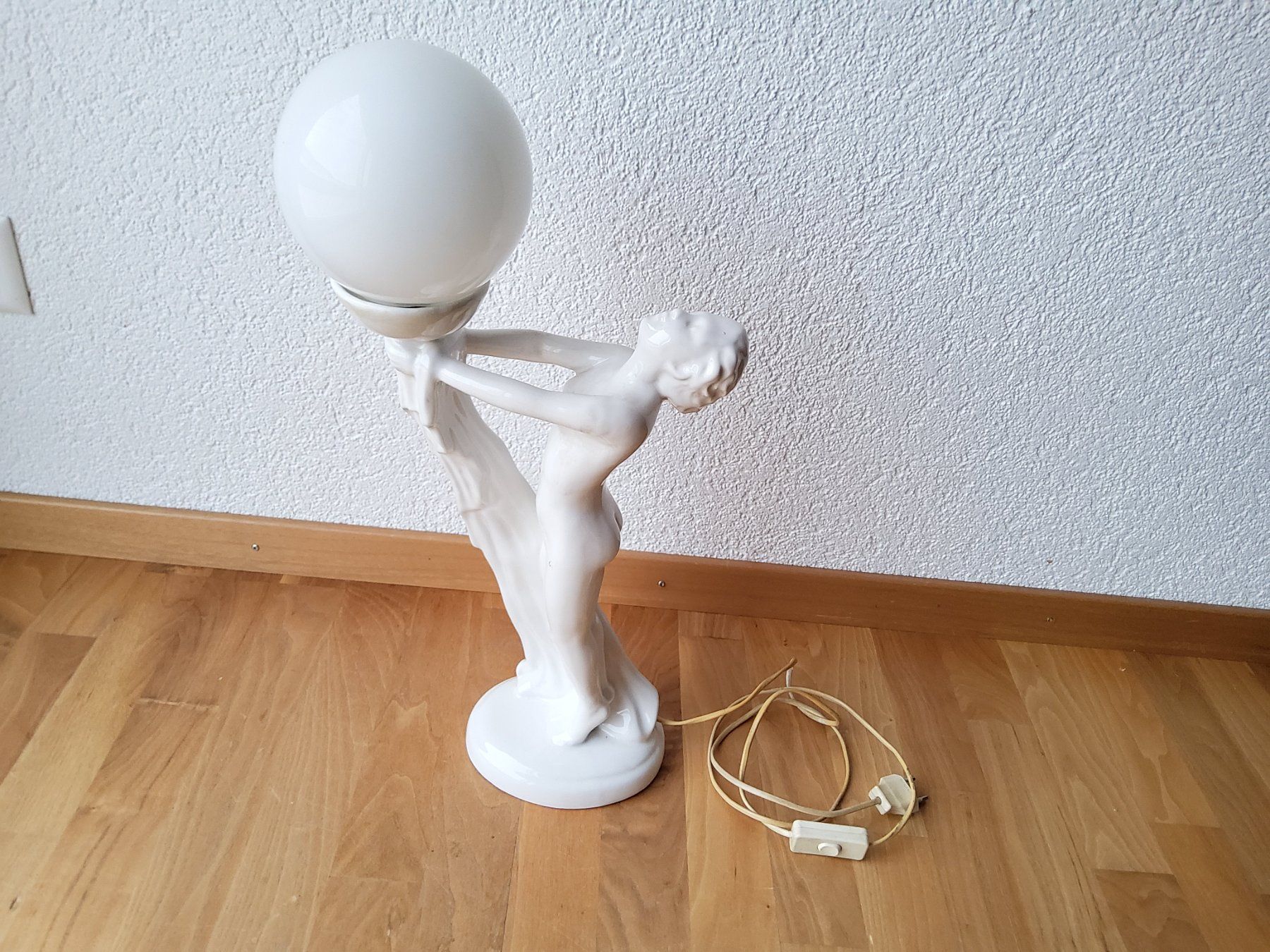 Lampen: Superbe lampe de table style Art Déco  – Gebraucht aus Malleray von Broc-Mo 3