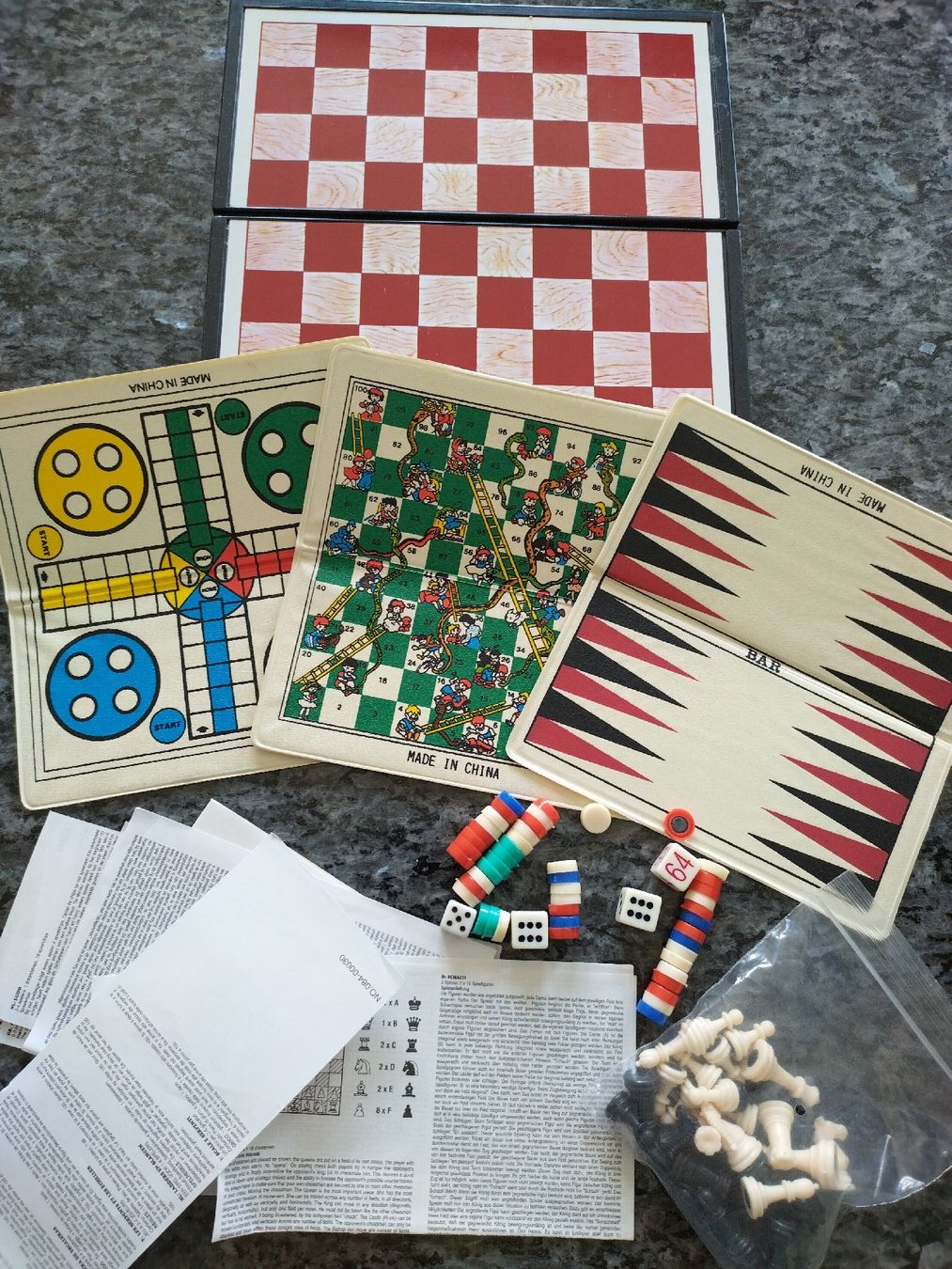 Giochi: Reisespiele-Koffer, 18 Spiele – Usato da Weiach venduto da Musikmaengu 2