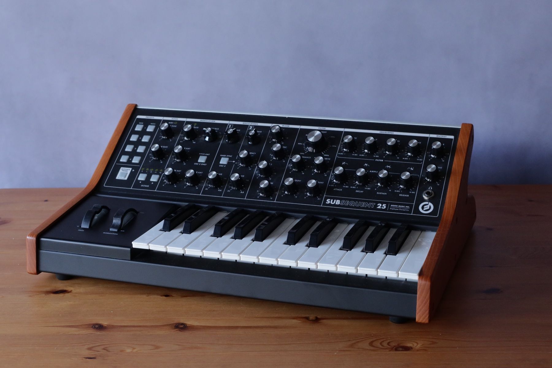 Moog Strumenti musicali: Moog Subsequent 25 (inkl. Tasche) – Usato da Zürich venduto da Huwycam 4