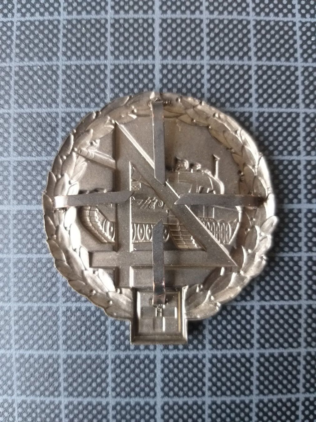 Placchette & Badge: Béretemblem Panzerbrigade 4 Variante 2 – Usato da Bauma venduto da SwissMilitaria 1