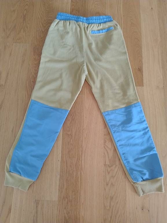 Hosen: Kinderhose in Gr.147-163 – Gebraucht aus Zürich von svi_dkg2 1