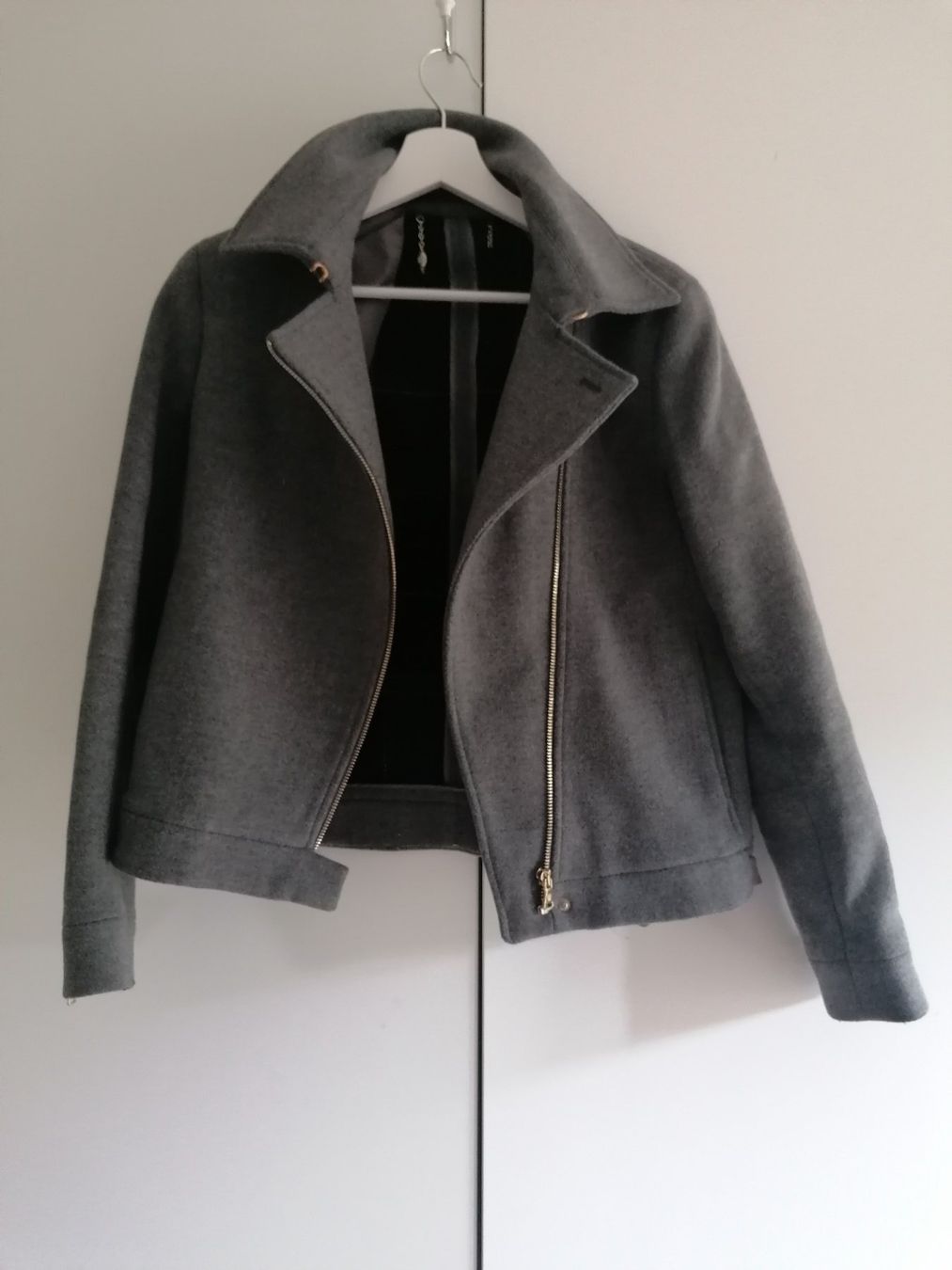Massimo Dutti Giacche: Massimo Dutti Jacke – Usato da Zürich venduto da sop_k5sv
