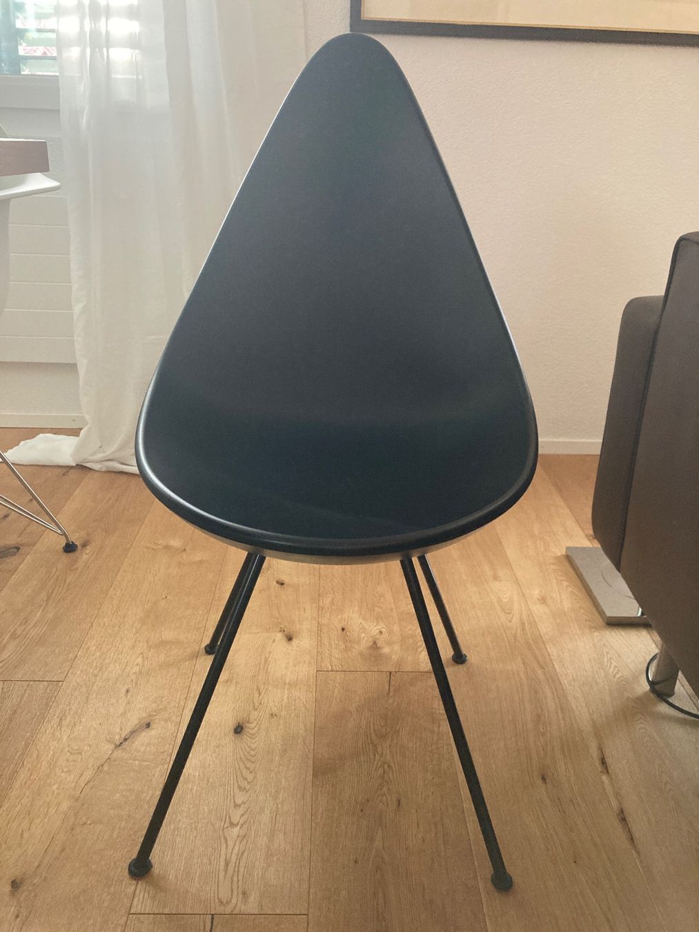 Fritz Hansen Sedie: Fritz Hansen Drop Stuhl Schwarz, Preis pro Stuhl – Usato da Münsingen venduto da hj__yqk9 1