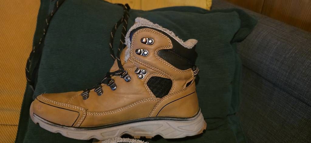 Schuhe für Jungen: FILA Winterschuhe – Gebraucht aus Adelboden von mic_qq2w