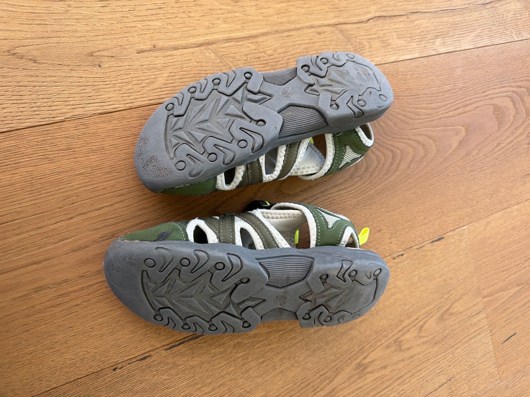 Scarpe per ragazzi: Kindersandalen, Gr. 31 – Usato da Forch venduto da Fatou_86 1