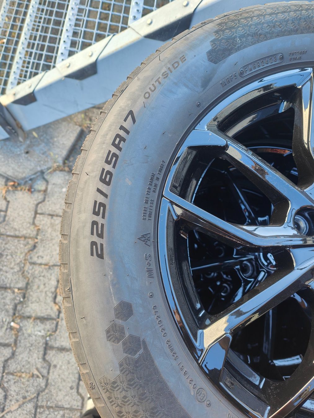 Ford Pneus & Roues: Ford Kuga Winterräder – D'occasion à Oberengstringen par Reifen-Lagerverkauf 1