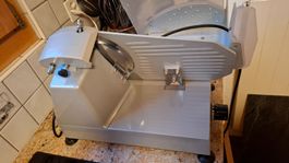Schneidemaschine Gastro-M mit verstellbarer Schnittstaerke
