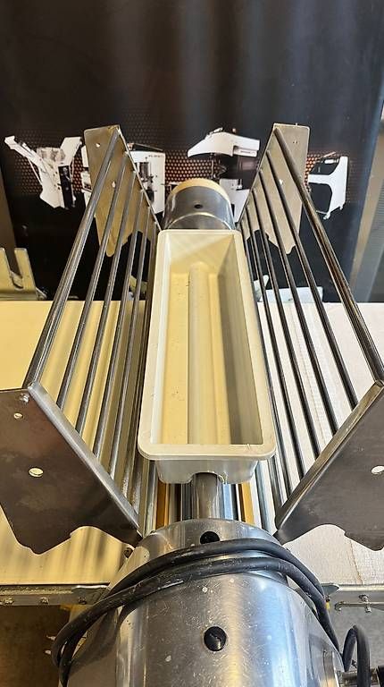 Tutte le macchine: Seewer Rondo Ausrollmaschine – Usato da Brugg AG venduto da lali88 1
