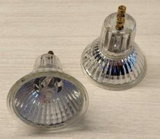 Lot de 3 ampoules GU10 💡💡💡