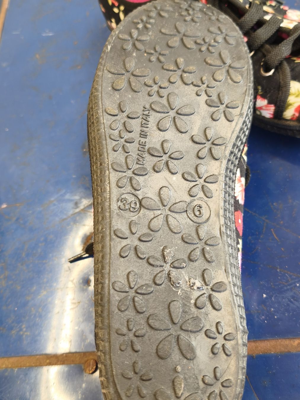 Scarpe da donna: Damenschuhe Andre blumenmuster Grösse 39 gebraucht – Usato da Emmetten venduto da SecondhandSiska 3