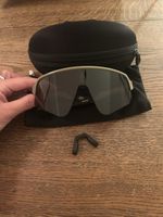 Sportbrille Oakley Sutro beige mit Etui guter Zustand