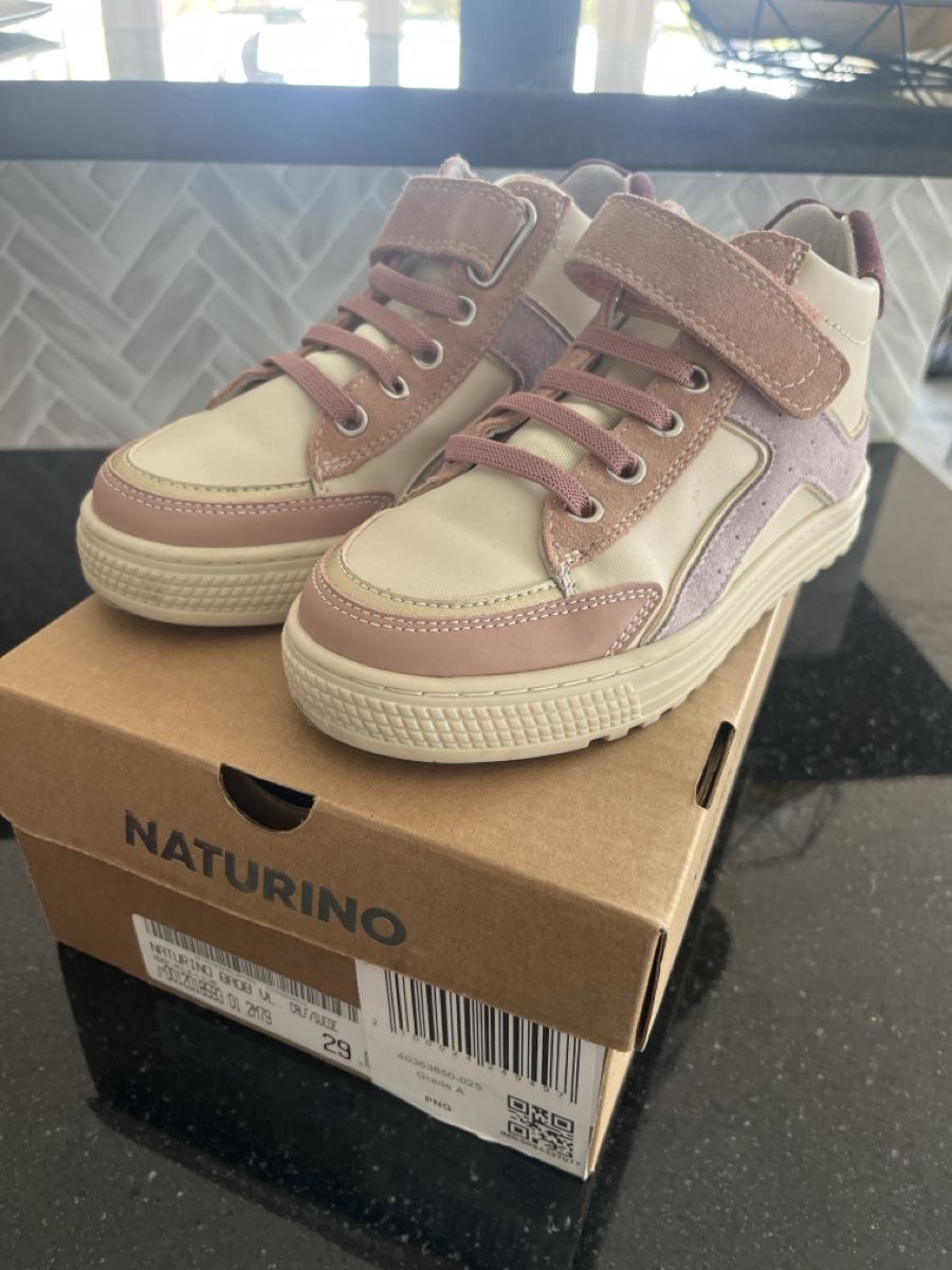 Naturino Schuhe für Mädchen: Mädchen Sneaker Gr. 29, Neu – Neu und originalverpackt aus Bassersdorf von Ni0na