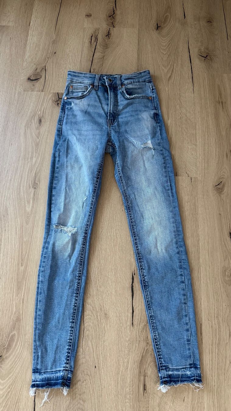 Stradivarius Jeans: Stradivarius Jeans grösse 32 – Gebraucht aus Neuenkirch von viv_wj7w 3
