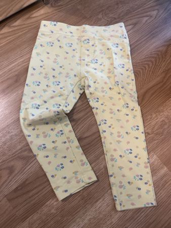 Kinderhosen Set 4 Stück verschiedene Modelle Gr. 98/104