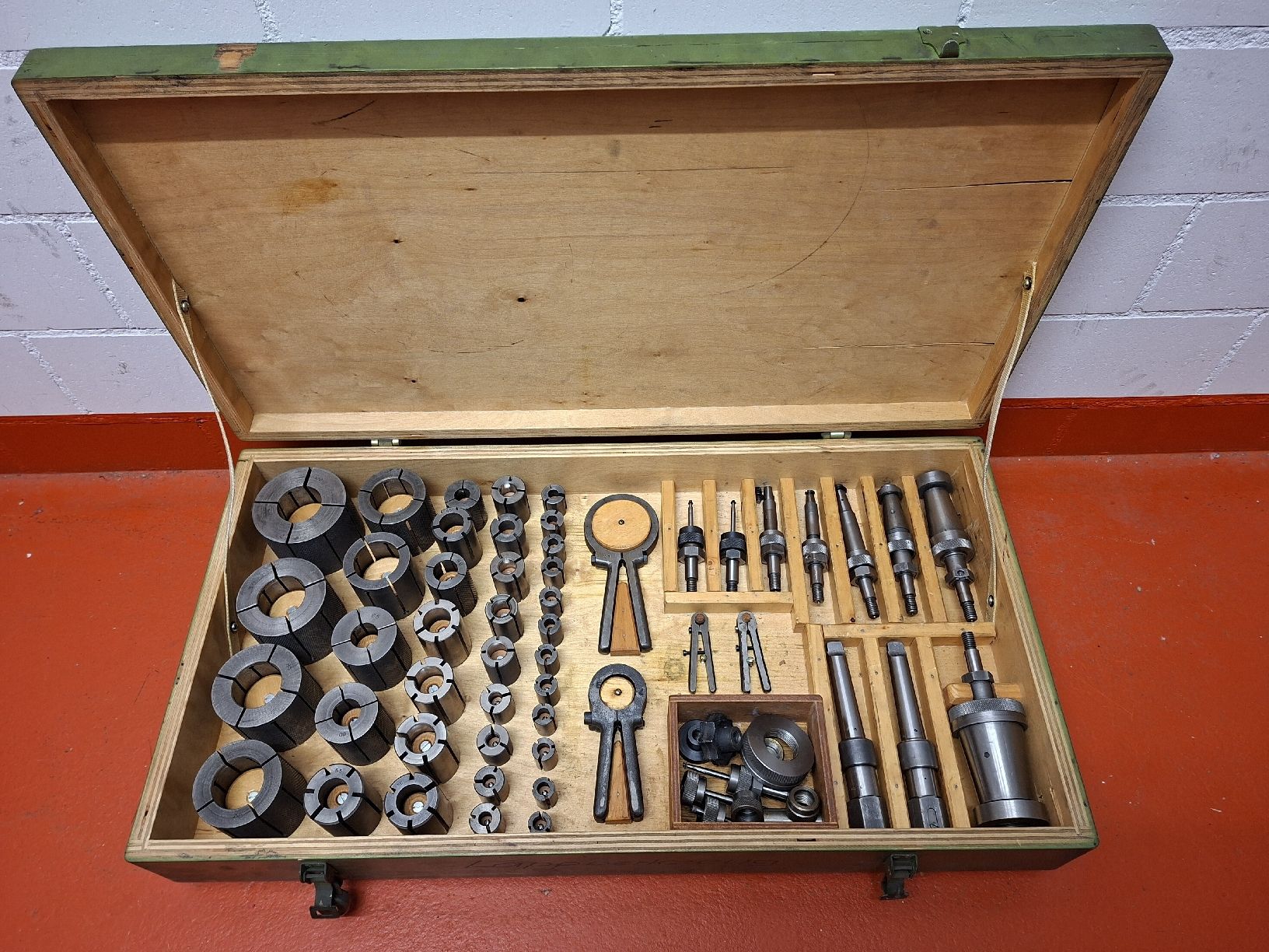 Tous les outils: Set Läpp-Werkzeug – D'occasion à Berg (Dägerlen) par SCH.B.