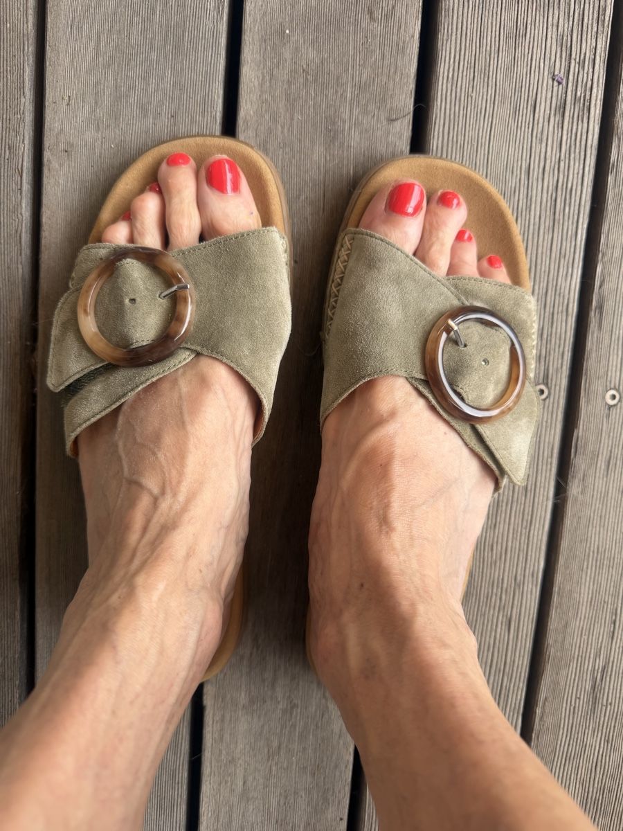 Gabor Chaussures femmes: Gabor Pantolette 41 Olivegrün  – D'occasion à Bonstetten par norisknofun123 4