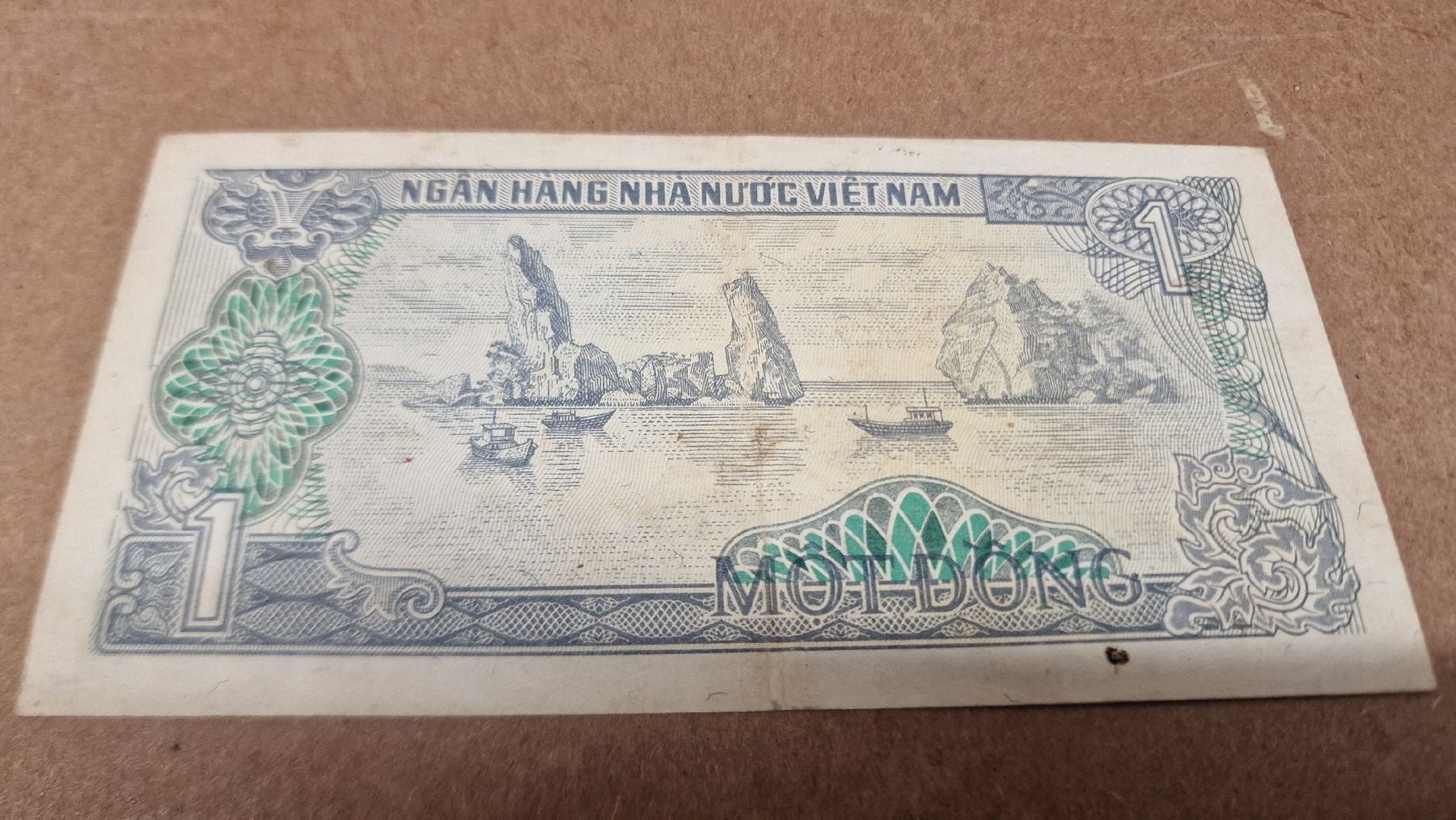 Banknoten: Vietnam 1 Dong Schein, seltene Banknote – Gebraucht aus Herisau von Antiques.AR 1