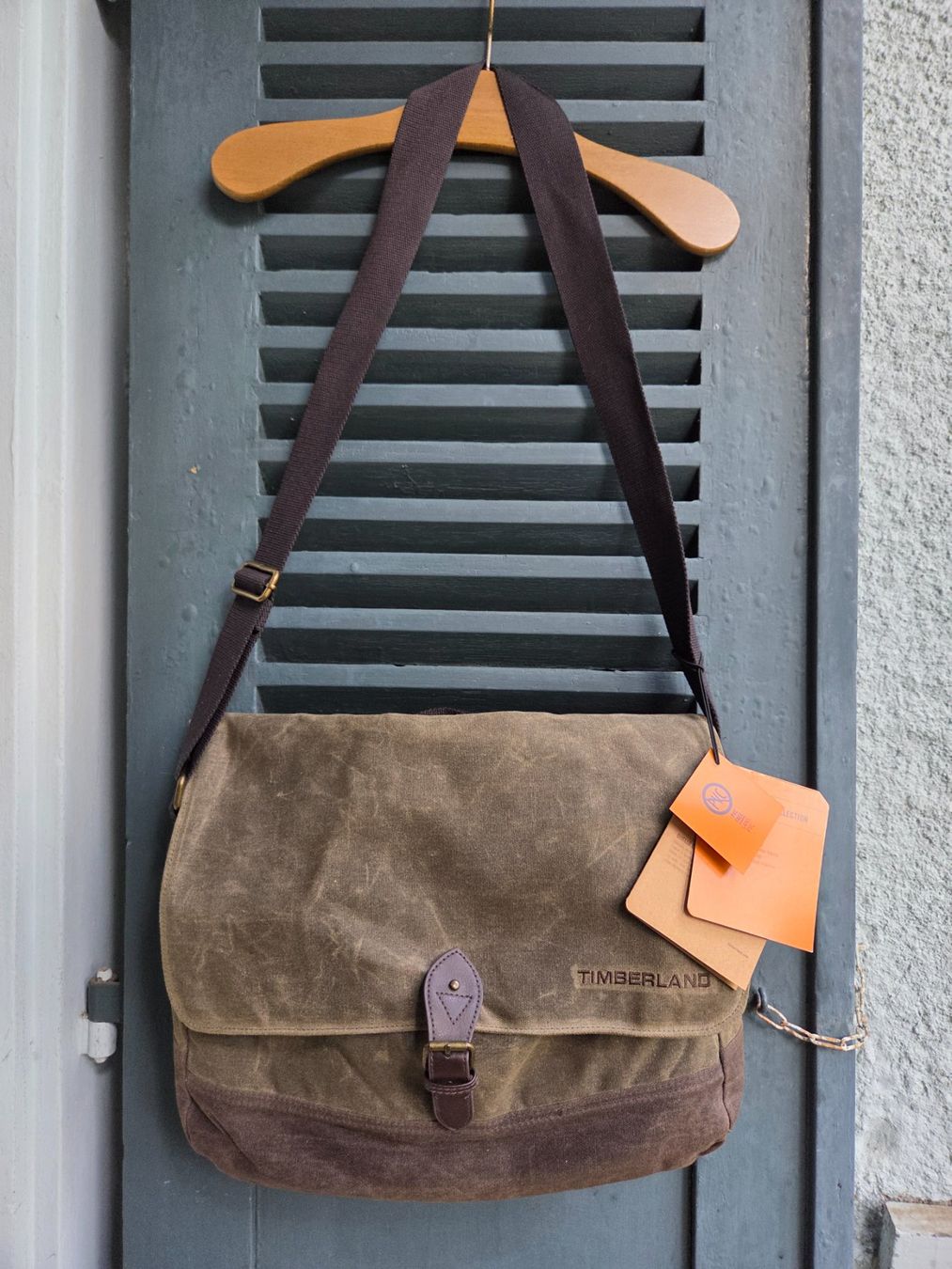 Timberland Taschen: Timberland 16" Messenger Bag – Gebraucht aus Bern von -Aniko-