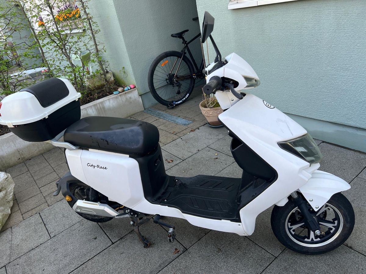 Elektromobile: E-City-Roller – Gebraucht aus Steinhausen von den_9rkv 1