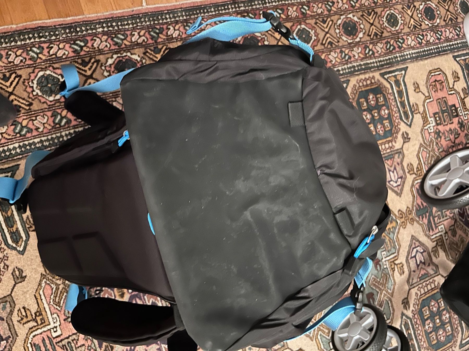 Zaini: F-Stop Loka UL 37L Camera Backpack (Black/Blue) – Usato da Wädenswil venduto da lucy-ethel 5