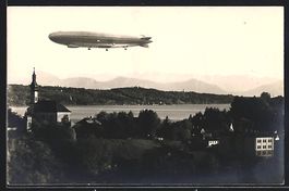 Foto-AK Starnberg, Zeppelin fliegt über