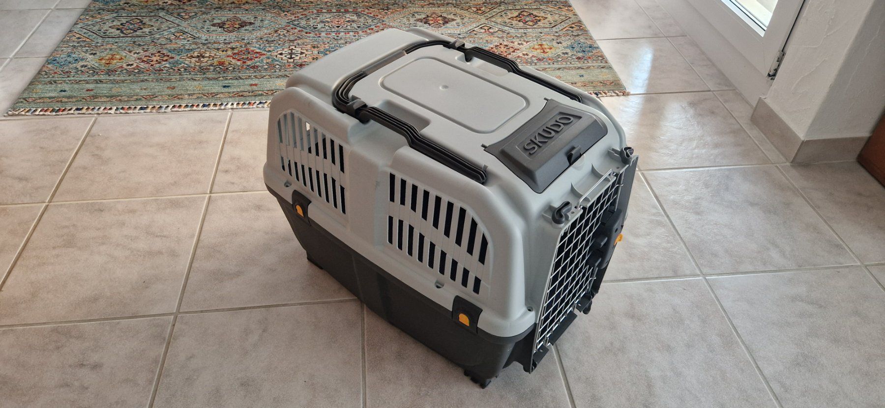 Käfige, Transport & Sicherheit: Hunde-Transportbox – Gebraucht aus Dällikon von SuggiBandit 1