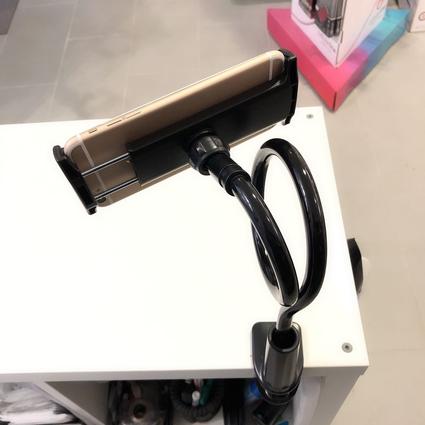 Telefoni cellulari / Smartphones: Holder Support IPAD iPhone samsung oppo xiaomi – Nuovo e nell'imballaggio originale da Morges venduto da DigiAC 3