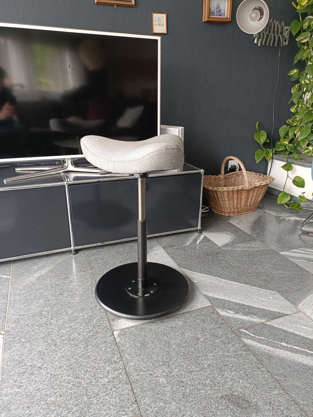 Stokke Sgabelli: Sitz-Stehhocker Varier Stokke Move – Usato da Schmitten FR venduto da oldtimer82
