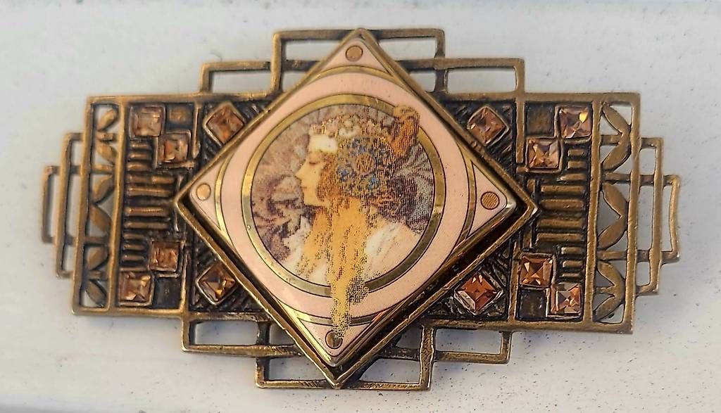 Spille & Fermagli: Vintage Goebel Brosche / Alphonse Mucha  – Usato da Wetzikon ZH venduto da goe_h7yc