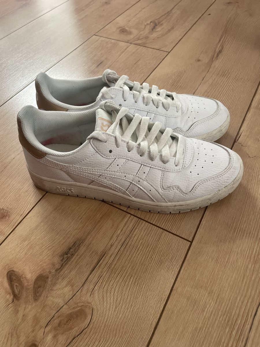 Asics Damenschuhe: Asics sneaker – Gebraucht aus Steffisburg von Soliii 4