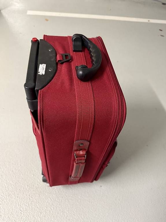 Reisekoffer: Handgepäck Rollkoffer – Gebraucht aus Immensee von ChrigiB01 2