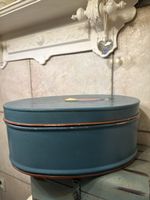 Blechdose oval grün Deckel mit Bild Gebraucht