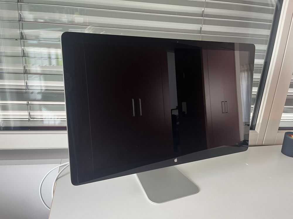 27” Apple Thunderbolt Display (Defekt) in Horgen für CHF 300 – nur ...