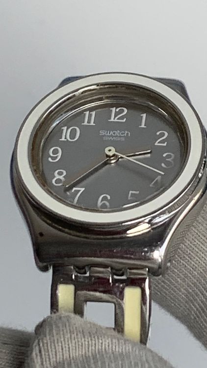 Swatch Montres: Swatch Irony Damenuhr Edelstahlarmband analog silber – D'occasion à Grenchen par chththl 4