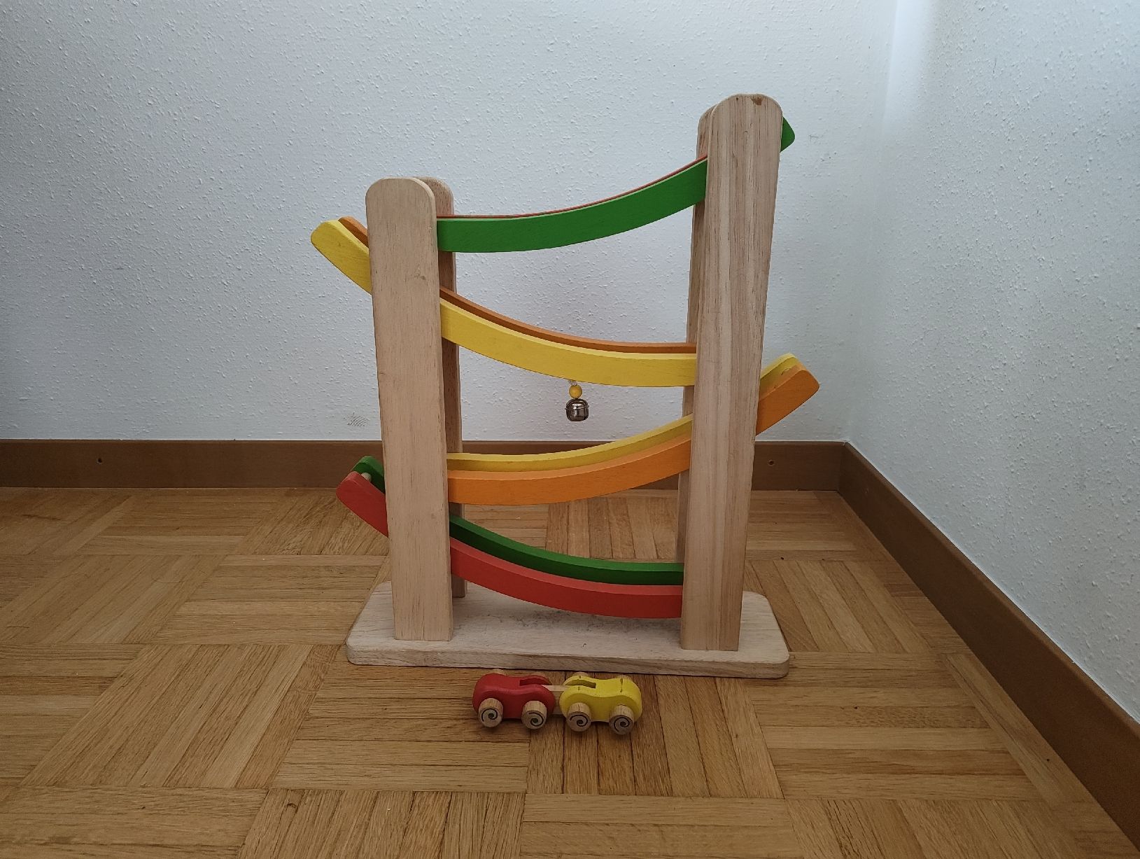 Giocattoli: Holz Rennbahn mit Auto – Usato da Thierachern venduto da _Sunshine_._ 4