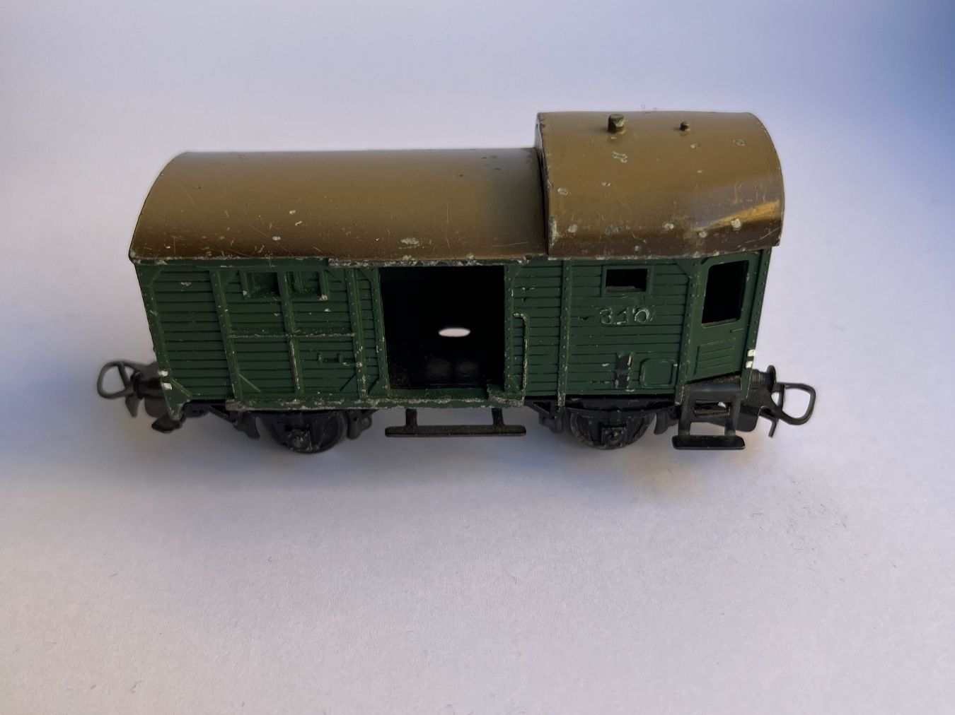 Märklin Trains électriques: Märklin Güterzugpackwagen 310, Guss – D'occasion à Zürich par Gemperle 1