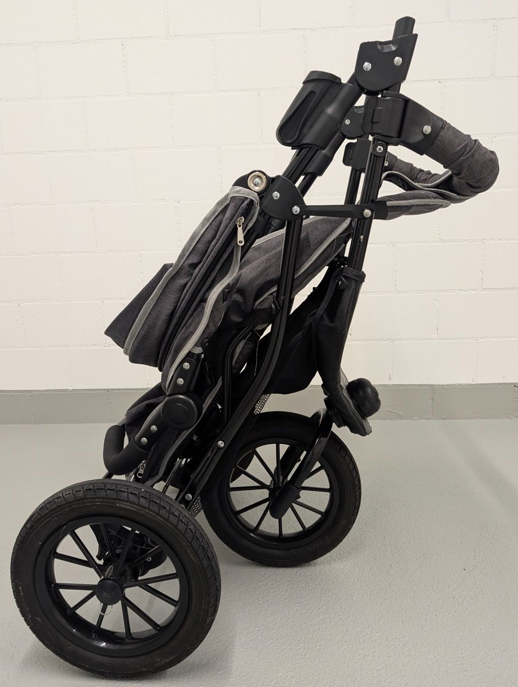 Fillikid Carrozzine: Fillikid Kinderwagen / Jogger – Usato da Bennau venduto da Rhop 4