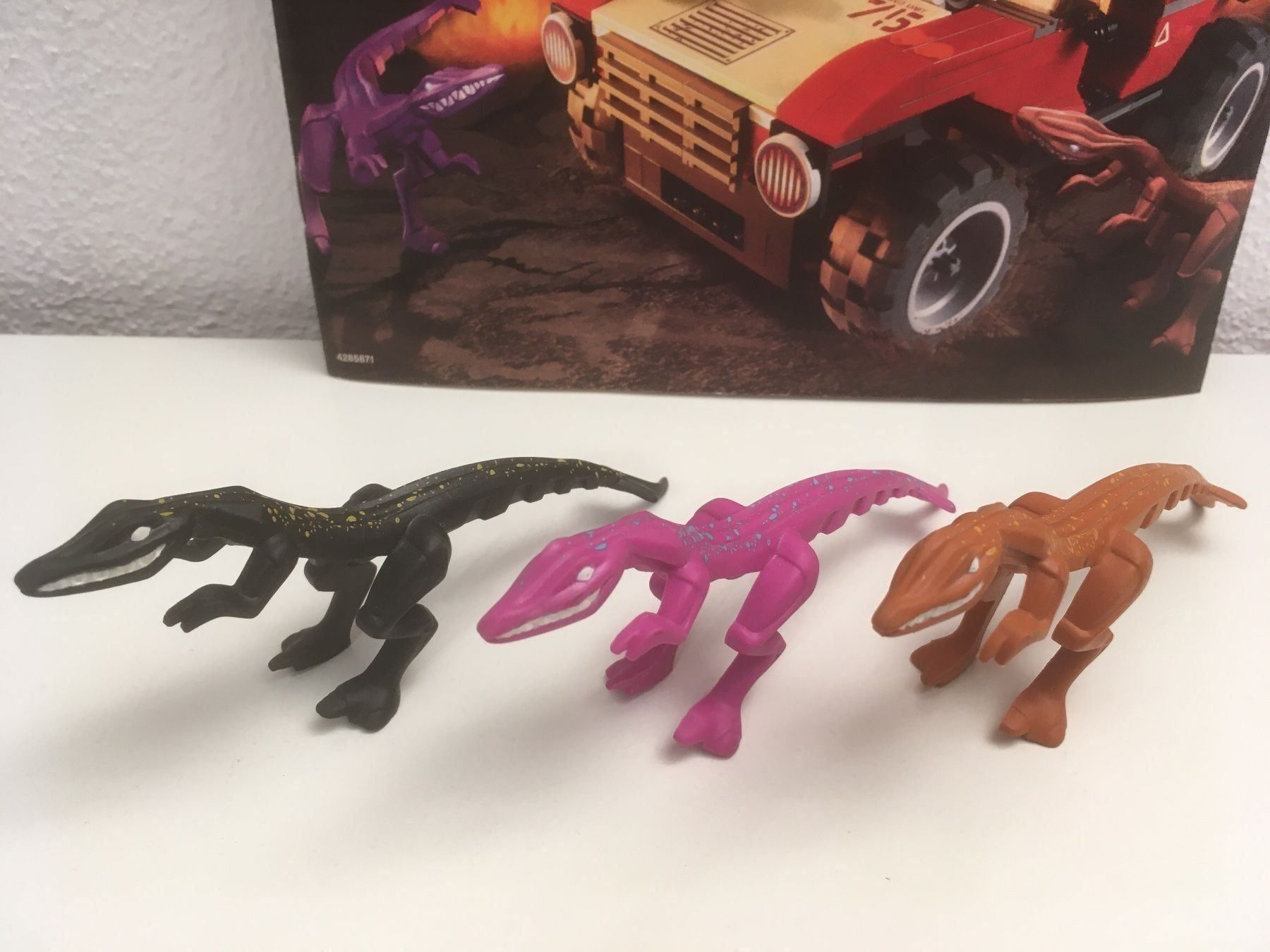 Lego Kit di costruzioni: Lego Dino Attack Set 7475 von 2005 – Usato da Willisau venduto da BettyBond 3