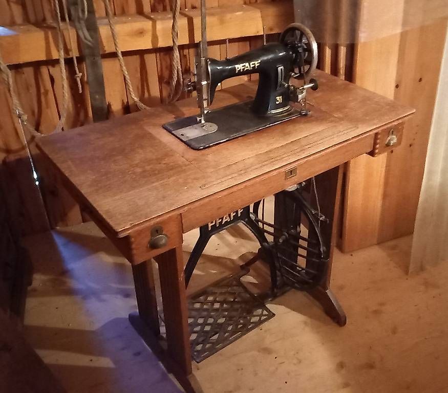 Machines à coudre: Nähmaschine Pfaff – D'occasion à Fischenthal par daska2