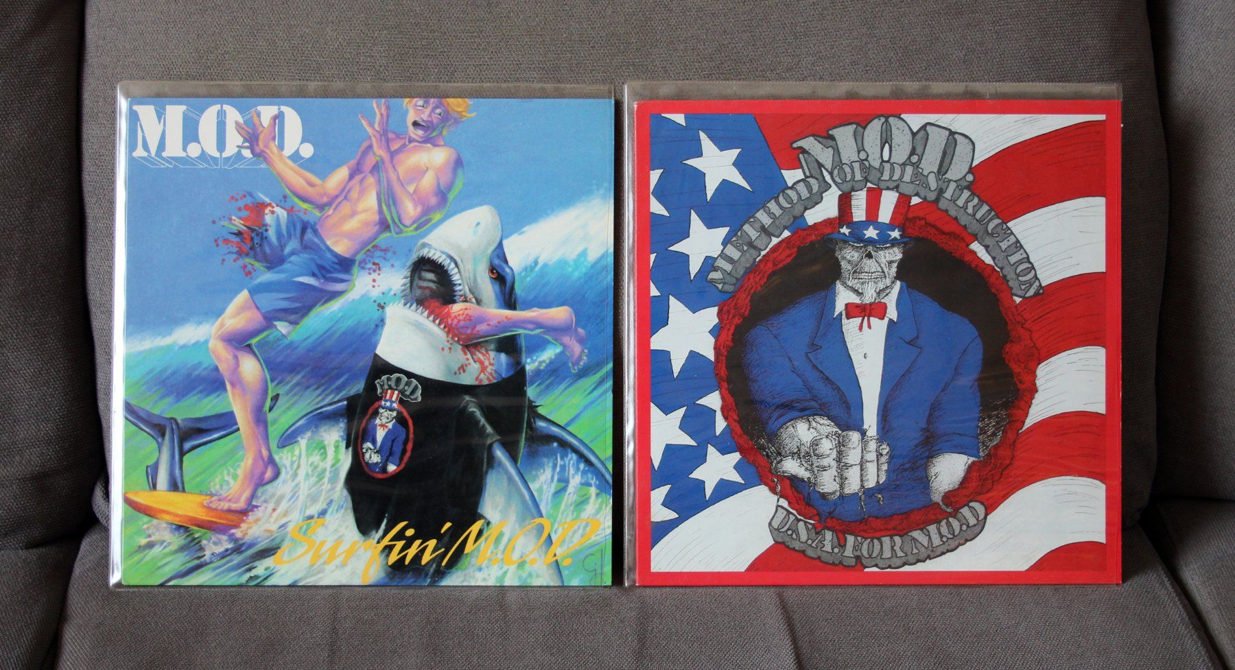 Dischi in vinile: M.O.D. Method of Destruction - Surfin' M.O.D. + USA For MOD – Usato da Münchenbuchsee venduto da Chaoo