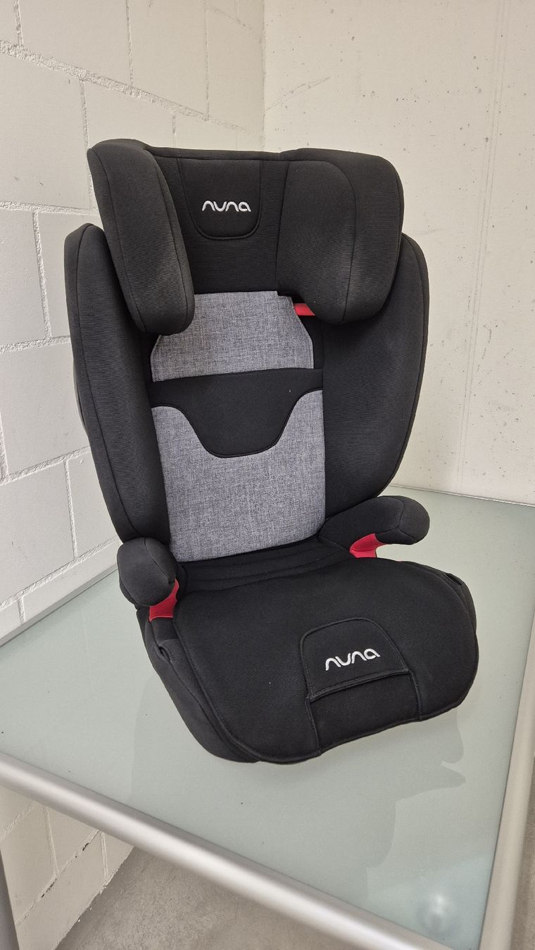 Nuna Sièges auto: Nuna Kindersitz – D'occasion à Allschwil par Wizard2