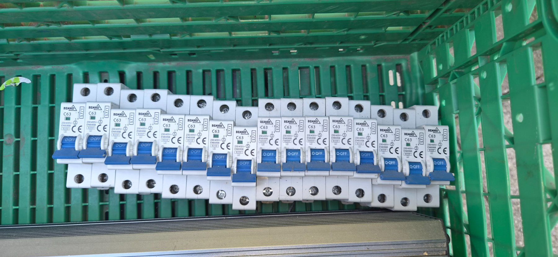 Solargeräte und Solarprodukte: Insel PV-Anlage Komplet mit Speicher – Gebraucht aus Hinwil von ste_h26l 7