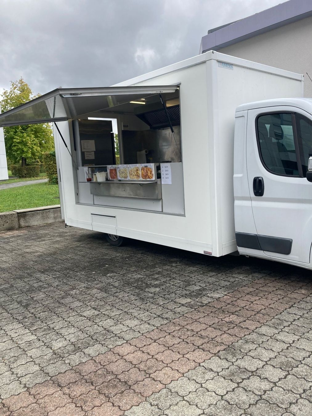 Fiat Veicoli commerciali: food truck – Usato da Bülach venduto da Volpone55