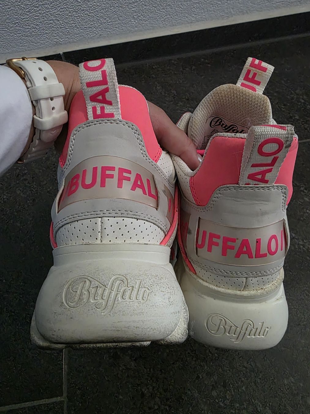 Buffalo Damenschuhe: BUFFALO Sneaker Grösse 38  – Gebraucht aus Sins von littlesunshine84 3