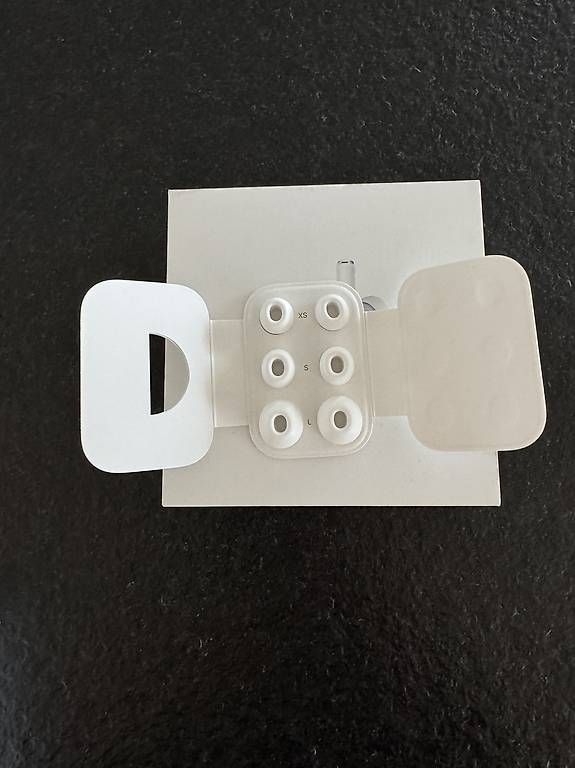 Cuffie: Apple AirPods Pro Gen2 – Usato da Auenstein venduto da Glaus2 3