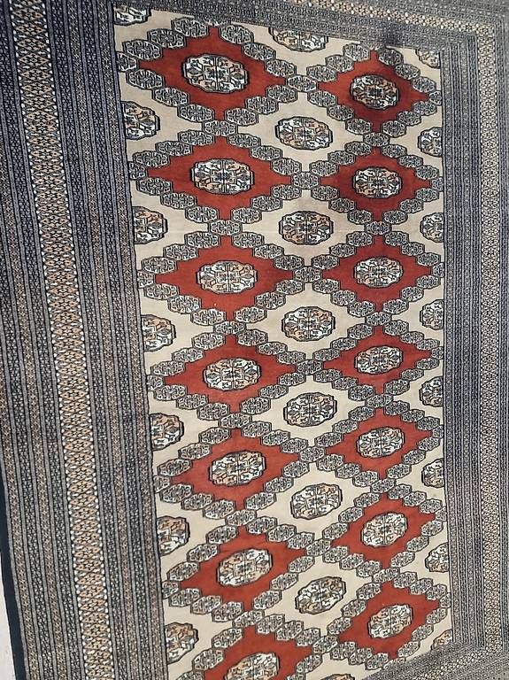 Teppiche: 190×290 Orientteppich Handgeknüpft – Gebraucht aus Olten von Mezopotamya 4
