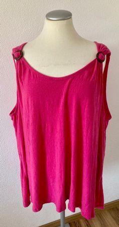 Top mit Schnalle
